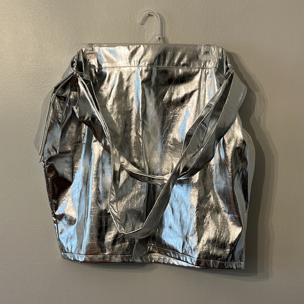 Rebdolls Metallic Mini Skirt - Picture 2 of 7
